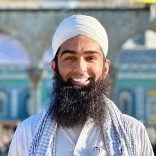 This is 'Kitab Al-Tawhid' by one of the greatest theologians, jurists and  Quranic exegetes of this Umma, Imam Abu Mansur al-Maturidi (d. 333/944).  May Allah be pleased with him. Amin.