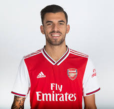 Of the most popular roblox games out there and a 2019 bloxy winner. Zach Lowy On Twitter Arsenal Sign Dani Ceballos On Loan Arsenal Sign William Saliba For 30m Mesut Ozil Bodies A Spurs Fan On Twitter Sead Kolasinac Protects Ozil Fighting Off Two Knife Wielding