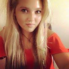 Amy Leigh Hickman And Mia Mckenna Bruce Fanzz