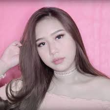 Tak hanya memamerkan puluhan porsi menu hits mcd itu saja. Sisca Kohl Youtube Stats Channel Statistics Analytics