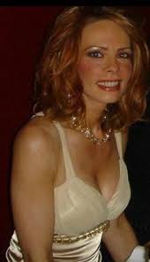 名前。生年。死亡年。「Find a Grave」 メモリアル