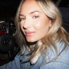 Julia Nicholson (missguitarhero)