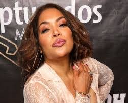 Rosanne Holt's Instagram, Twitter & Facebook