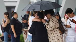 Inicio » noticias » internacional » en miami, gran operativo para rescates tras edificio derrumbado por: Occvr9cdmmhpcm