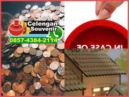 Pin Di Celengan Vas