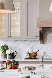 31 Luxury Calacatta Gold Marble Backsplash Countertop Ideas Kitchen Backsplash Designs White Kitchen Backsplash Kitchen Remodel