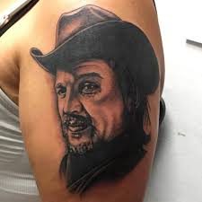 Forever Flying 🌹 #WaylonJennings tattoo