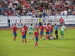 Das ist die einzige offizielle homepage von fc steaua bukarest und gilt als registrierte marke © fc steaua. 2011 12 Fc Steaua BucureÈ™ti Season Wikipedia