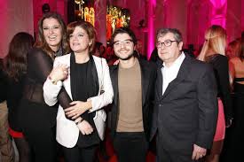 No «você na tv!», fala da sua experiência enquanto irmão mais velho. Julia Pinheiro Comenta Filho Na Concorrencia A Tvi Fez Uma Grande Contratacao