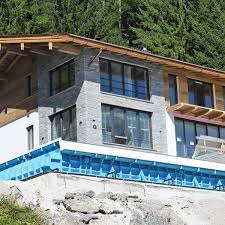 In der gestrigen sitzung genehmigte der gemeinderat ohne größere. Manuel Neuer Tankt Kraft Am Tegernsee Wohnt Er Schon In Seinem Haus Am Leeberg Tegernsee