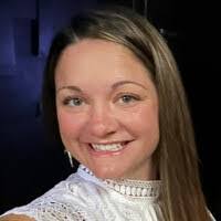 Staci Dean's Instagram, Twitter & Facebook