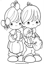 Vas a encontrar dibujos de tortas, con mensajes de feliz cumpleaños o su equivalente en inglés, happy birthday, todos para colorear. Familia Feliz Van A La Iglesia Dibujos Para Colorear