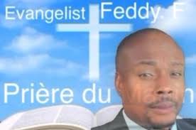 Sòm 139: 8 à 10..., .. Si m' moute Lnan syèl la, se la ou ye. Si m' desann  kote mò yo ye a, ou la tou. Si m' vole ale bò kote soley leve, osinon si m'  al rete bò lòt bò lanmè, 10 l'a ankò, w'ap toujou ...