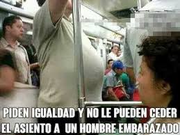 Resultado de imagen para Fotos y gifs de hombres embarazados