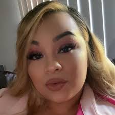 Abby Meeks's Instagram, Twitter & Facebook