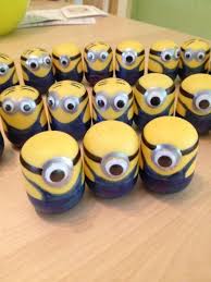 Kinder eier kinder aktivitäten minions basteln fächer basteln bastelanleitungen für kinder fasching im kindergarten einladungen kinder kindergarten spiele ferienprogramm. Hallo Biete Hier Einen Minion Adventskalender An Unikat Selbstgemacht Man Kann Diese Aufhangen Adventskalender Selber Basteln Adventkalender Adventskalender