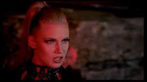 Sarah Mol's Instagram, Twitter & Facebook