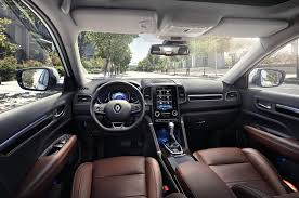 With space that defies expectations and levels of comfort and finish that has to be experienced to be believed, koleos sets the new standard in suvs. 2021 Renault Koleos Se Motorgeeks Com Uae Check Out The Latest Car News Reviews