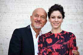 That is, until his wife janis decides to return to. Bentornato Presidente Film Gioia Botteghi
