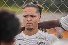 Selección de fútbol damas de Caraparí rumbo a Cochabamba a los “Pluris”