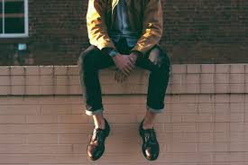 Resultado de imagem para em cima do muro