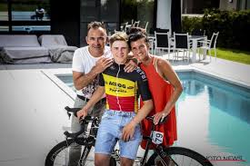He is the father of belgian cyclist remco evenepoel. Remco Evenepoel Dubbelt Het Peloton In De Ronde Van De Condroz En Wint Wielerkrant Be