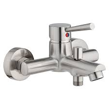 Kundklubben som ger dig erbjudanden, service och inspiration. Camargue Merida Badewannenarmatur Edelstahloptik Matt Bauhaus Badewannenarmatur Armaturen Camargue