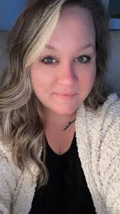 Kimberly Schlueter's Instagram, Twitter & Facebook