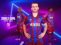 0:44 trabzonspor 30 405 просмотров. Trabzonspor Yeni Forma Ile Sahada