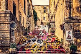 Yapılışı uzun bir zamanı kapsamaktadır. 10 Maddede Sokak Sanati Street Art 10layn