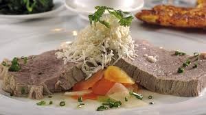 Tafelspitz Mit Meerrettich So Gelingt Das Gericht In 2020 Tafelspitz Mit Meerrettichsosse Tafelspitz Mit Meerrettich Tafelspitz Rezept