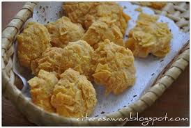 Biskut cornflakes, cornflakes ball, resepi kuih raya. Resepi Biskut Cornflakes Crispy Pawtaste Com