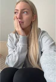 Alexis Buckner's Instagram, Twitter & Facebook