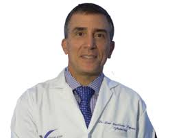 Dr. Luis Fernando Dueñas Vanin: especialista en Oftalmología en Cali