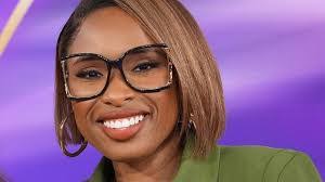 Roxanne Young's Instagram, Twitter & Facebook