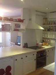 Pin By Cris San Juan On Kitchen Dining Room Small Toilet Room Small Kitchen Layouts Kitchen Design Exterior side of side serving hatch aperture.