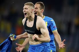 أشاد إميل فورزبيرج، جناح منتخب السويد، بالقوة الذهنية لفريقه بعدما تصدر مجموعته في بطولة أوروبا، على حساب إسبانيا بعد فوز. Zcpql1wj0nyxmm