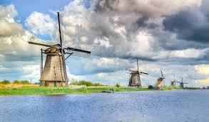 🇳🇱 nineteen windmills in an authentic, watermanaged, dutch landscape. 5 Things You Didn T Know About The Windmills At Kinderdijk Cultural Cruises Europe