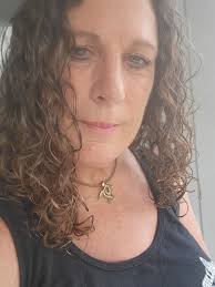 Trying to identify this possible Lilly? Located in Sarasota Florida