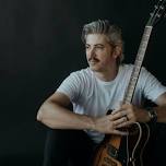 Courtyard Sessions: Dan Hubbard