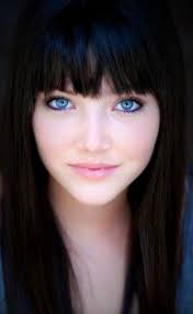 Black And Blue Imdb Inspirational Image Sydney Endicott Cropped Straightened Eyes Now On Juncti Black Hair Blue Eyes Girl Brown Hair Blue Eyes Pale Skin Black Hair Blue Eyes