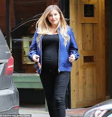 2,073,899 likes · 279 talking about this. Man Utd Star Chris Smalling Enjoys Lunch Out With Heavily Pregnant Wife Sam Daily Mail Online