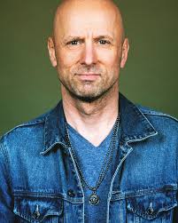 Mark Brooks (@mabromusic) • Instagram photos and videos