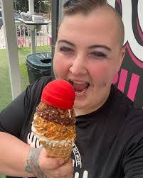 Dawn Medrano's Instagram, Twitter & Facebook