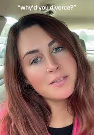 Samantha Cottrell's Instagram, Twitter & Facebook