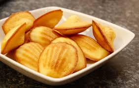 Lemon Madeleines Recipe In 2020 Madeleine Recipe Lemon Madeleine Recipe Light Recipes