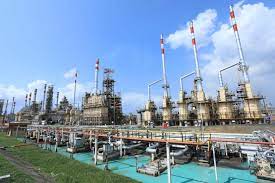 Terjadi kebakaran di kilang minyak milik pertamina di cilacap, jawa tengah pada jumat (11/6/2021) sekitar pukul 19.45 wib. Kilang Cilacap Mulai Operasikan Pengiriman Bbm Jalur Laut Republika Online