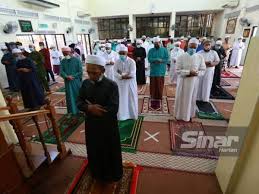 Jika istri meminta khuluk dalam bentuk yang dibolehkan oleh syariat, terdapat perbedaan pendapat di antara ulama tentang hukum. Syukur Dapat Kembali Solat Jumaat