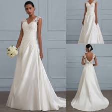 Our classic and modern plus figure wedding dress for women is professionally sewn to offer comfort and confidence during your special day. Top 8 Most Popular Low Neck Wedding Dress List And Get Free Shipping A741