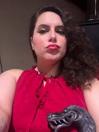 Crystal Stull • Maestra